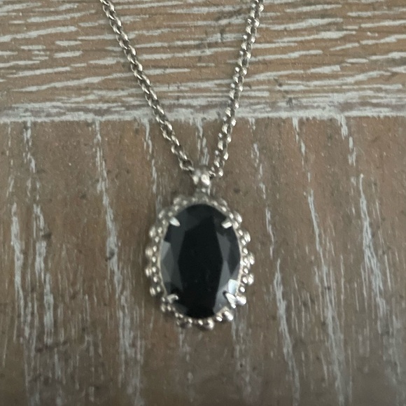 Sorrelli Black Oval Necklace - Picture 3 of 3
